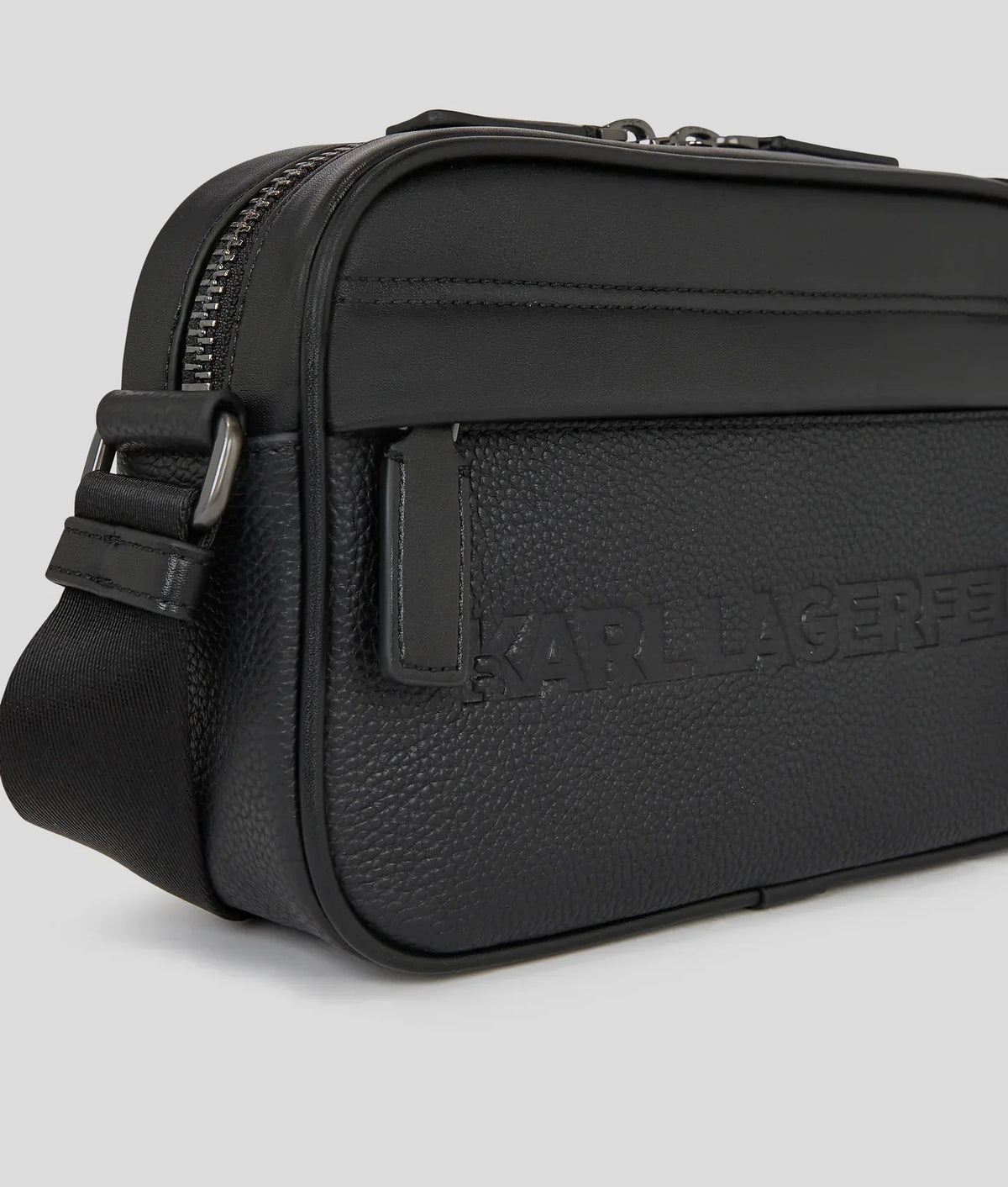 KARL K/ESSENTIAL LEATHER CROSSBODY BAG